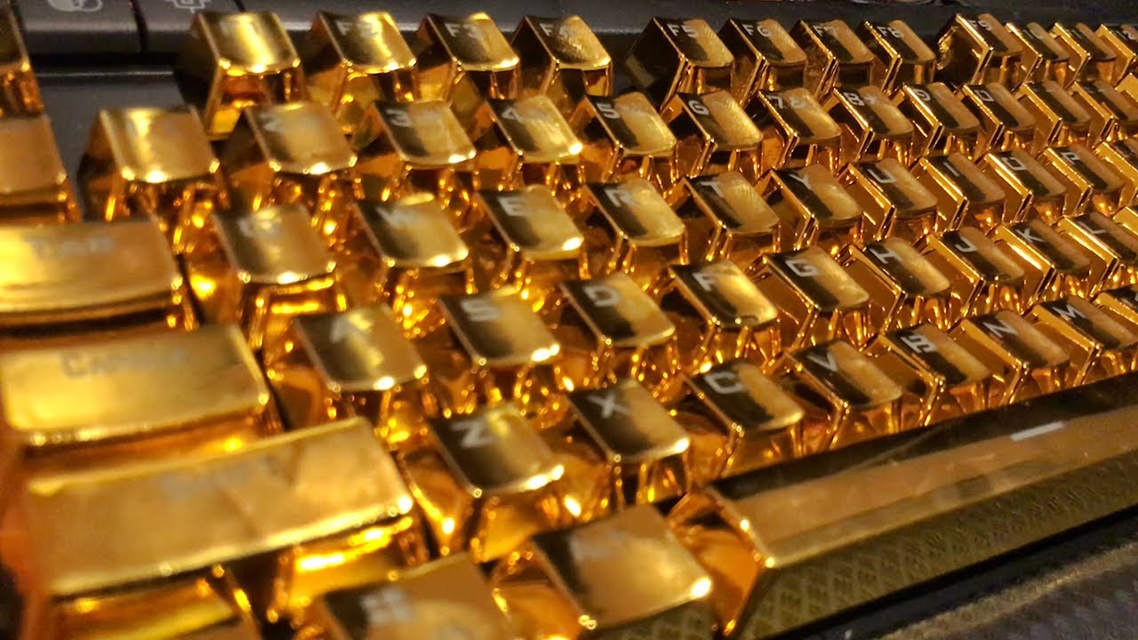 Компьютер gold. Золотая клавиатура. Золотой компьютер. Компьютер из золота. Клавиатура из золота.